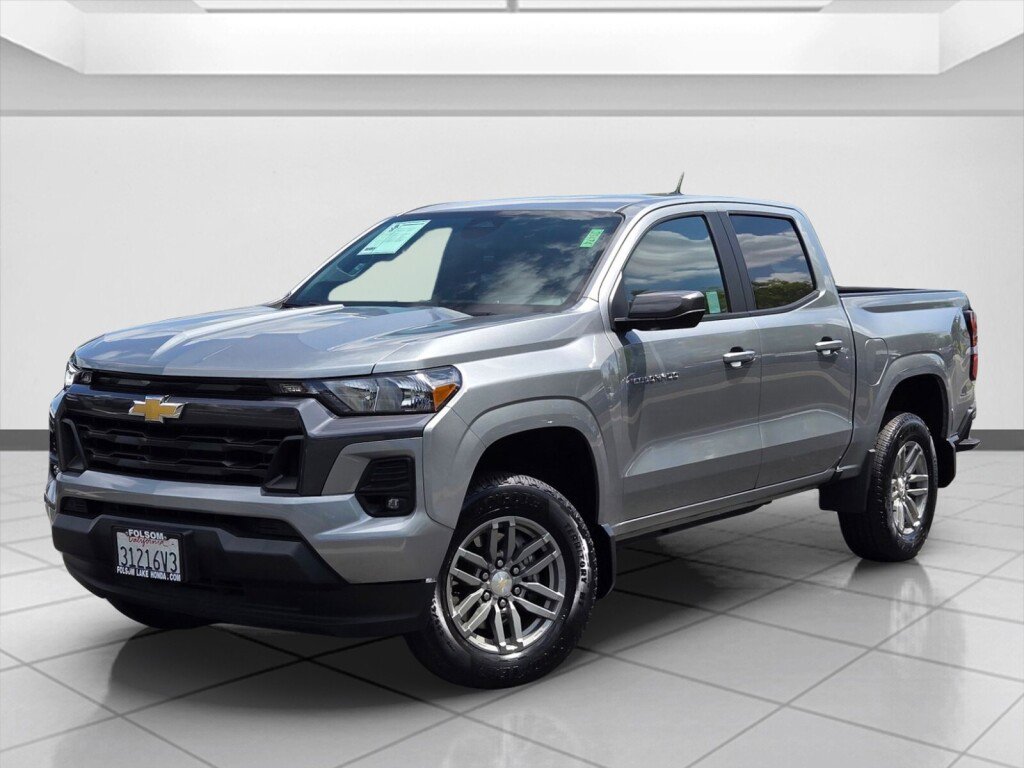 Used 2023 Chevrolet Colorado LT w/ LT Convenience Package RWD image 9