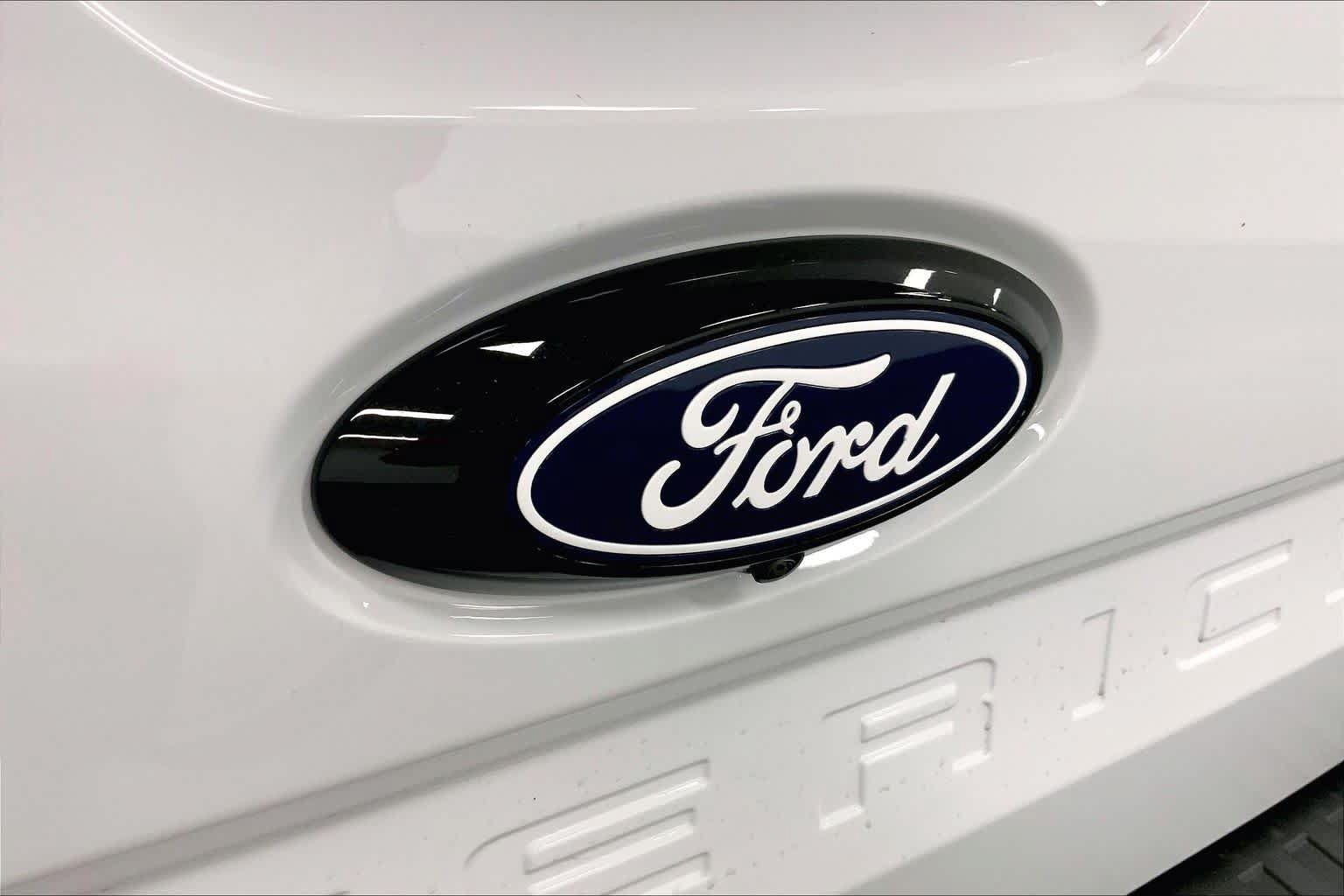 New 2026 Ford Maverick XL FWD image 12