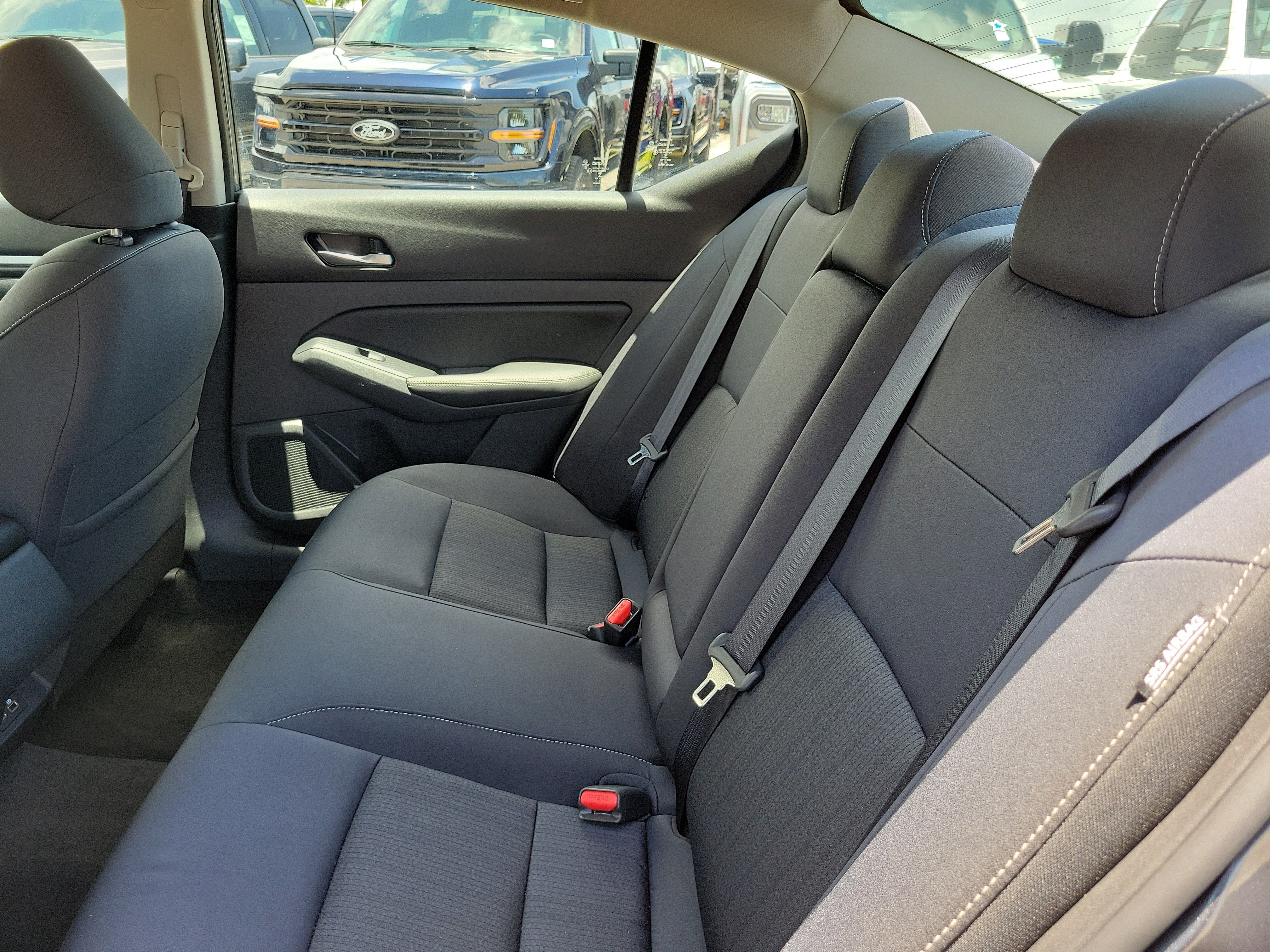Used 2022 Nissan Altima 2.5 SV FWD image 13