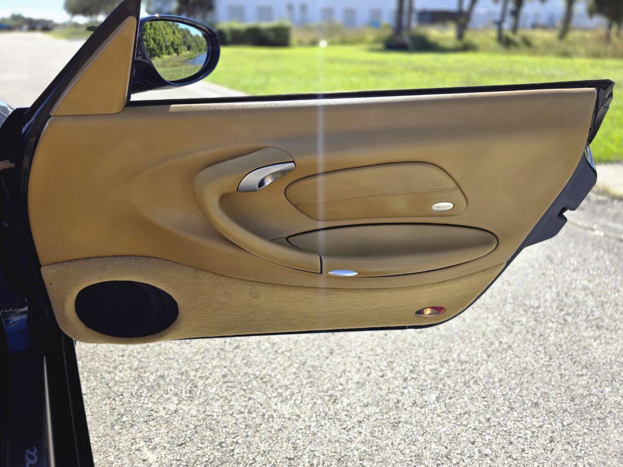 Used 2000 Porsche 911 Carrera image 26