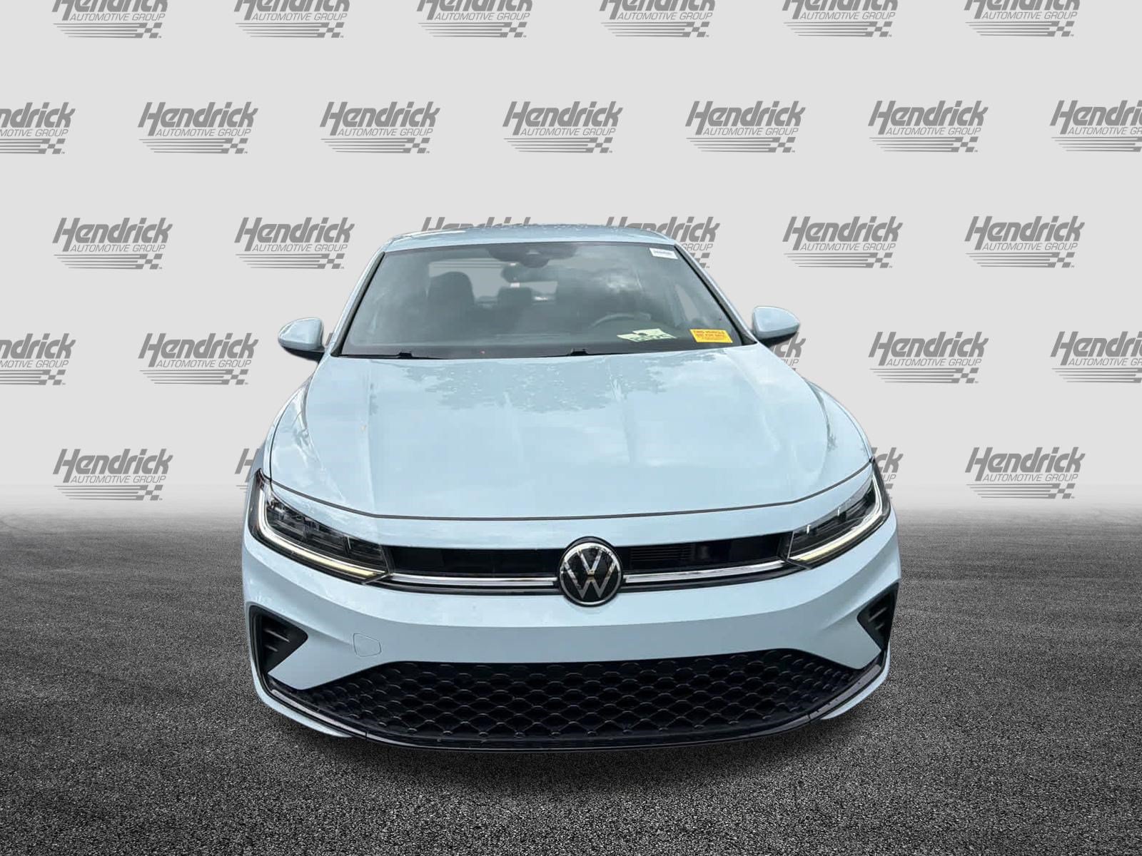 Used 2026 Volkswagen Jetta Sport FWD image 3