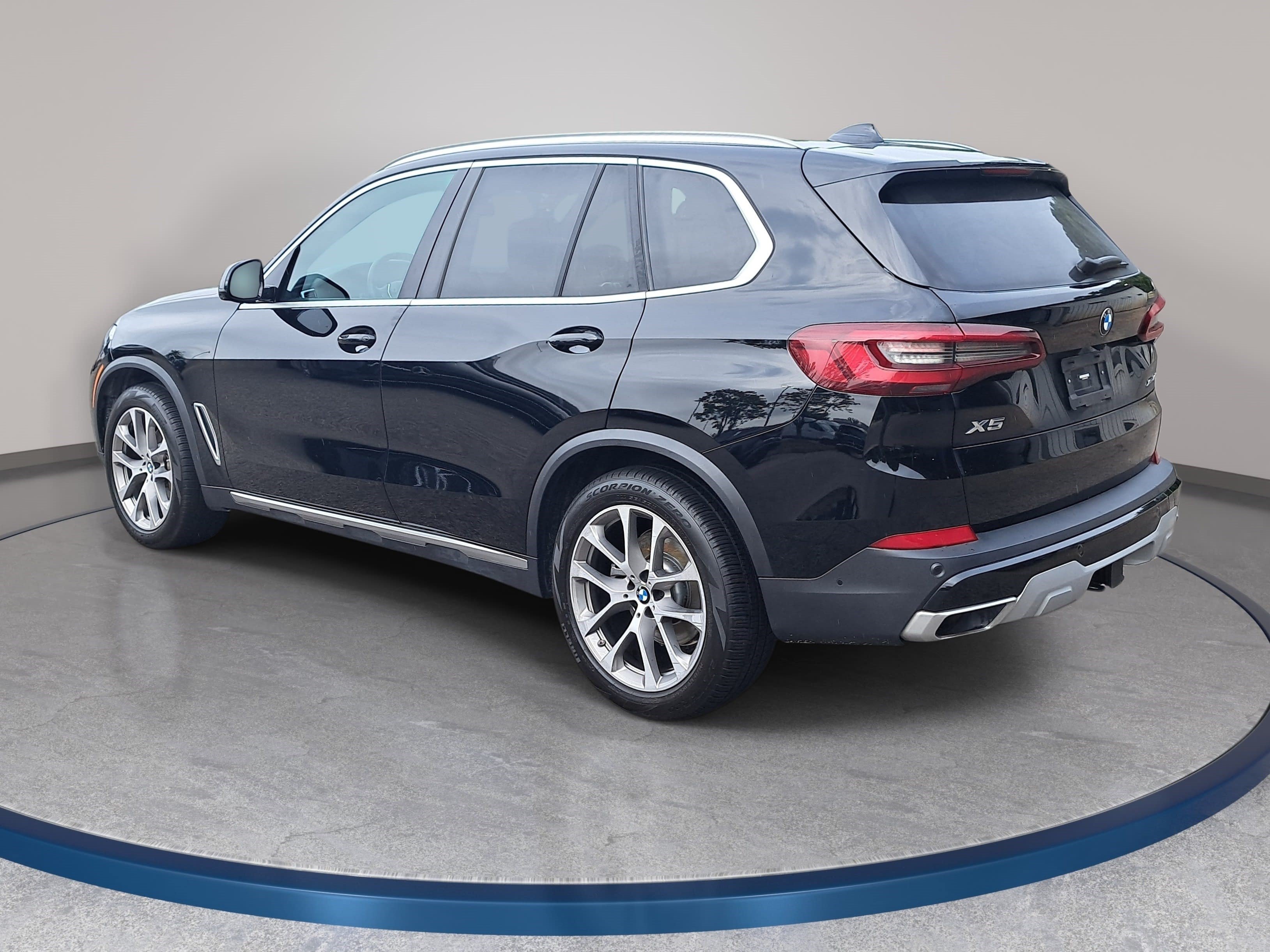 Used 2022 BMW X5 xDrive40i w/ Premium Package AWD/4WD image 7