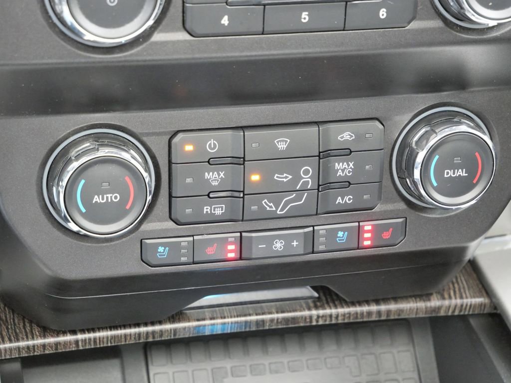 Used 2020 Ford F350 Lariat w/ Lariat Ultimate Package image 22