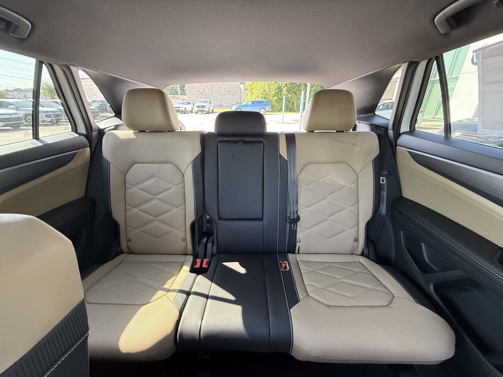 New 2026 Volkswagen Atlas Cross Sport SE image 15