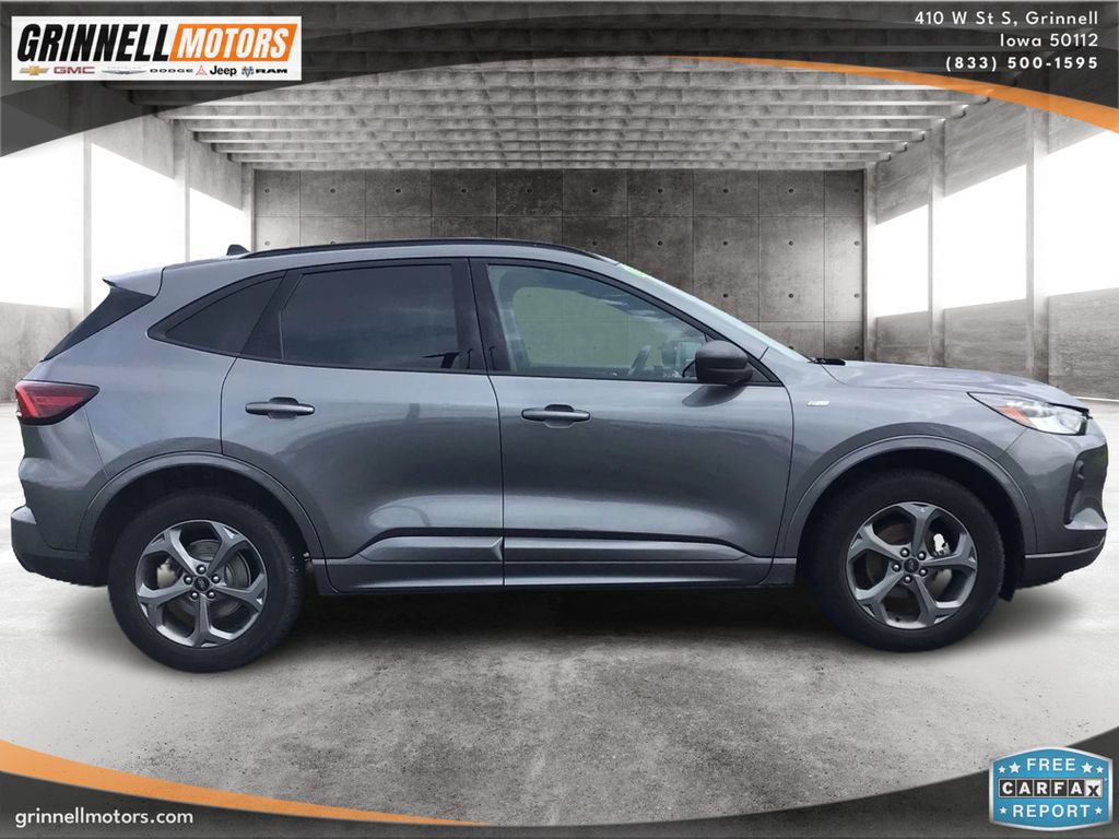 Used 2024 Ford Escape ST-Line AWD/4WD image 4