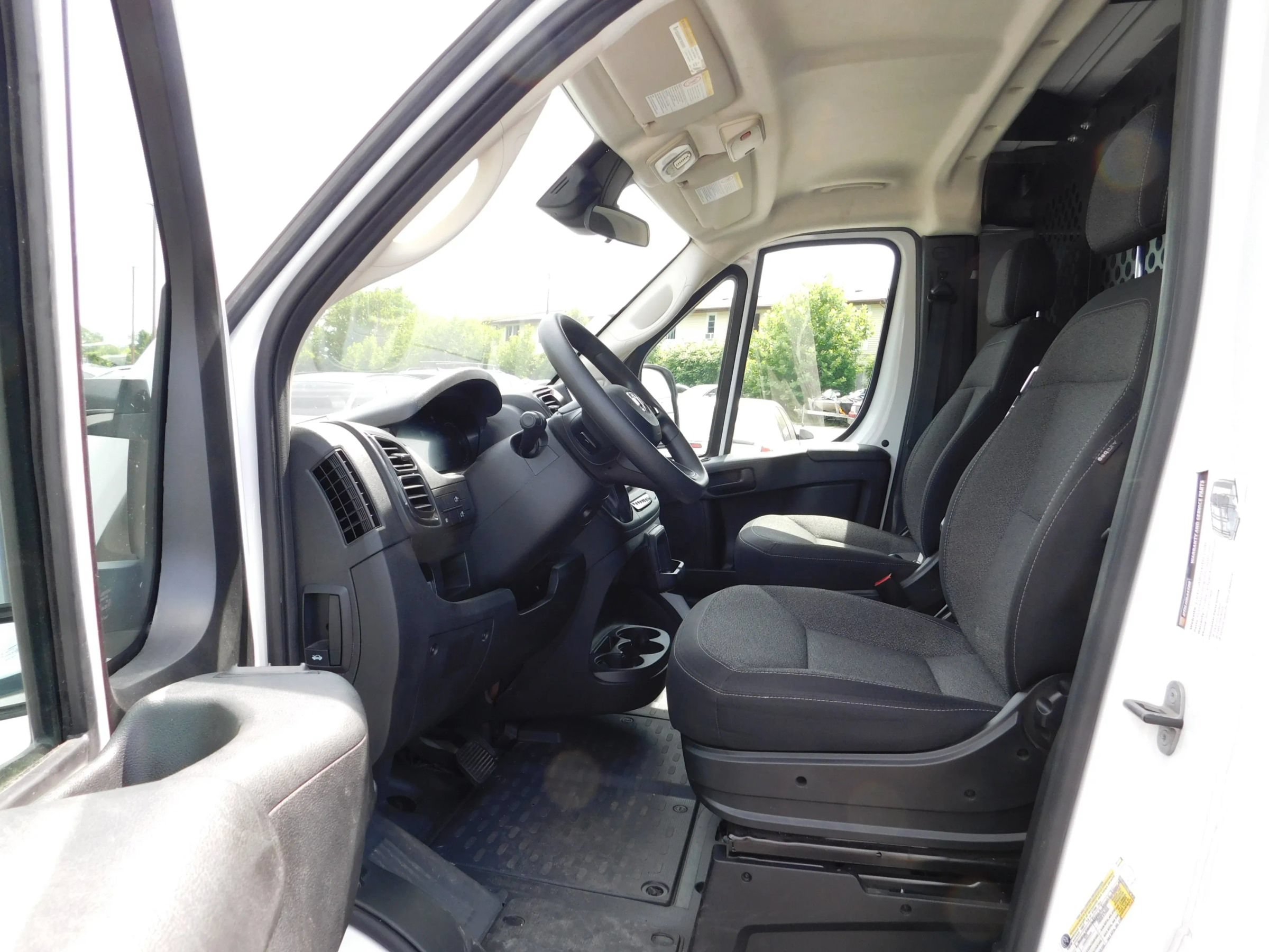 Used 2025 RAM ProMaster 2500 w/ U-Haul Equipment Group FWD image 12