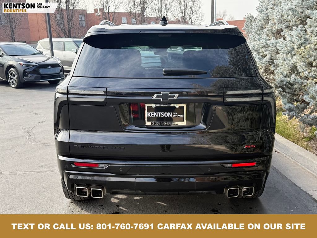 Used 2024 Chevrolet Traverse RS image 6