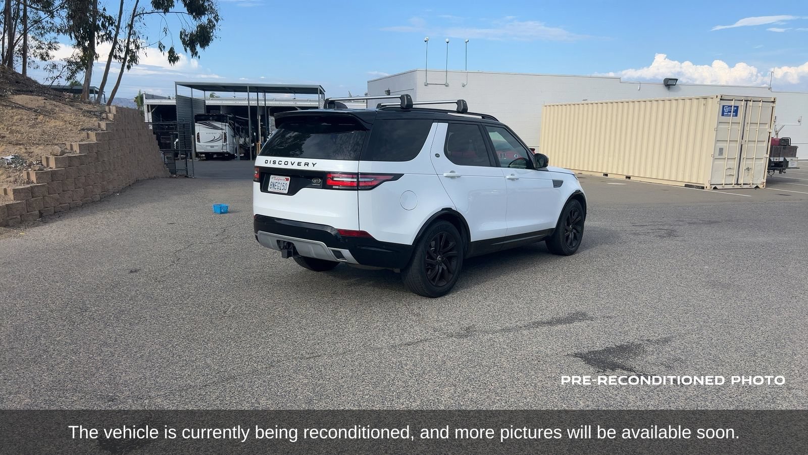 Used 2020 Land Rover Discovery Landmark AWD/4WD image 6