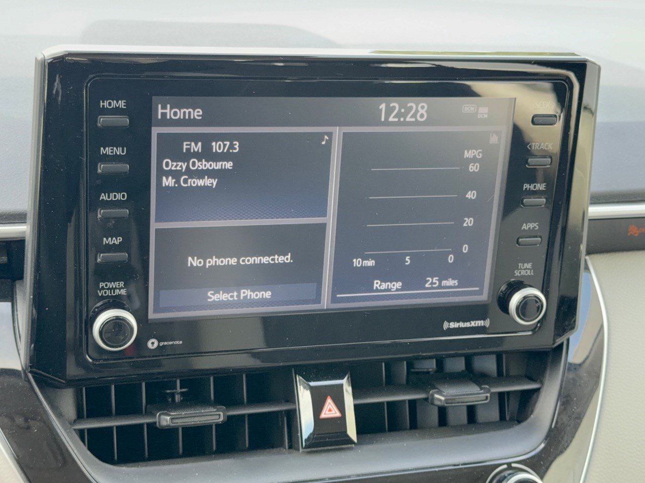 Used 2022 Toyota Corolla LE FWD image 23