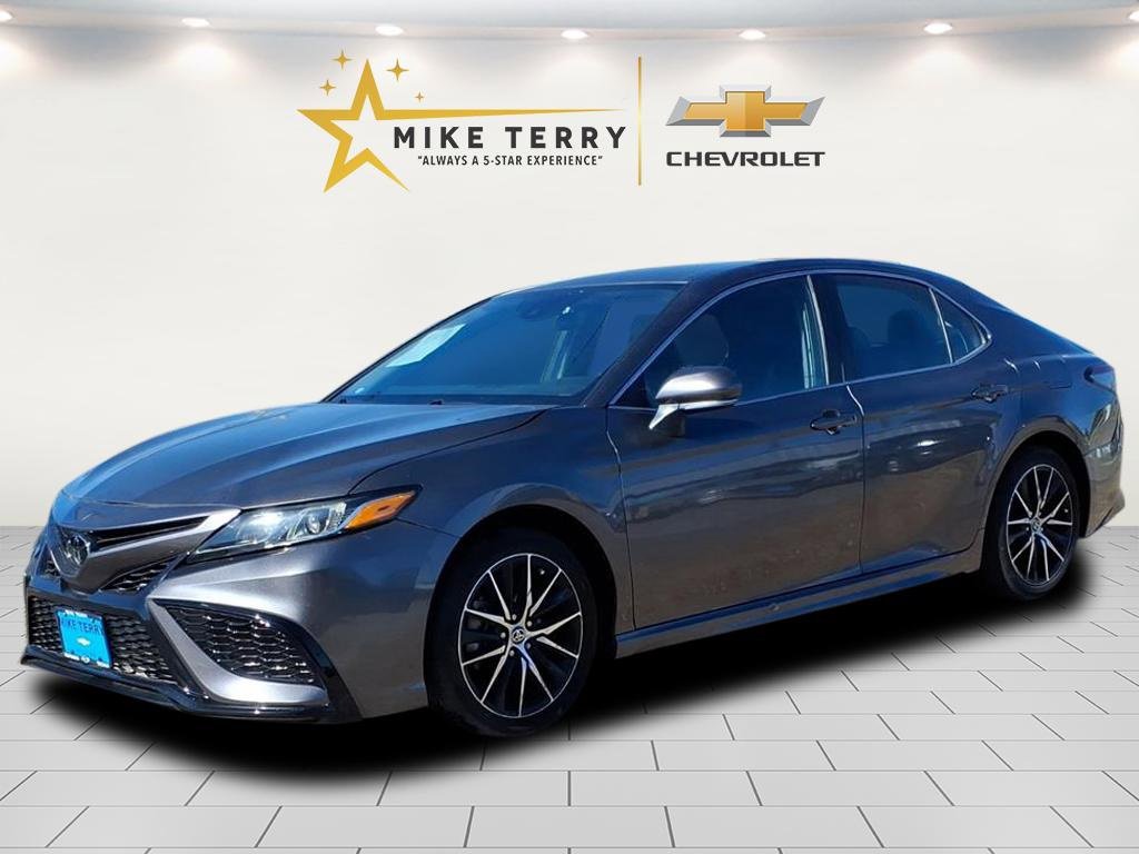 Used 2024 Toyota Camry SE video 1