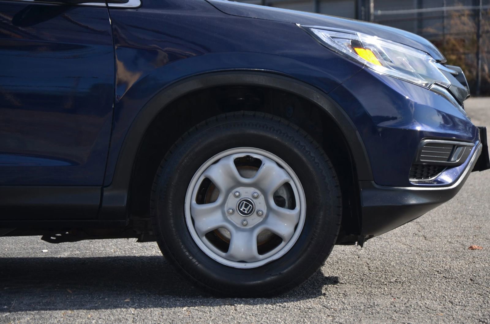 Used 2015 Honda CR-V LX image 43