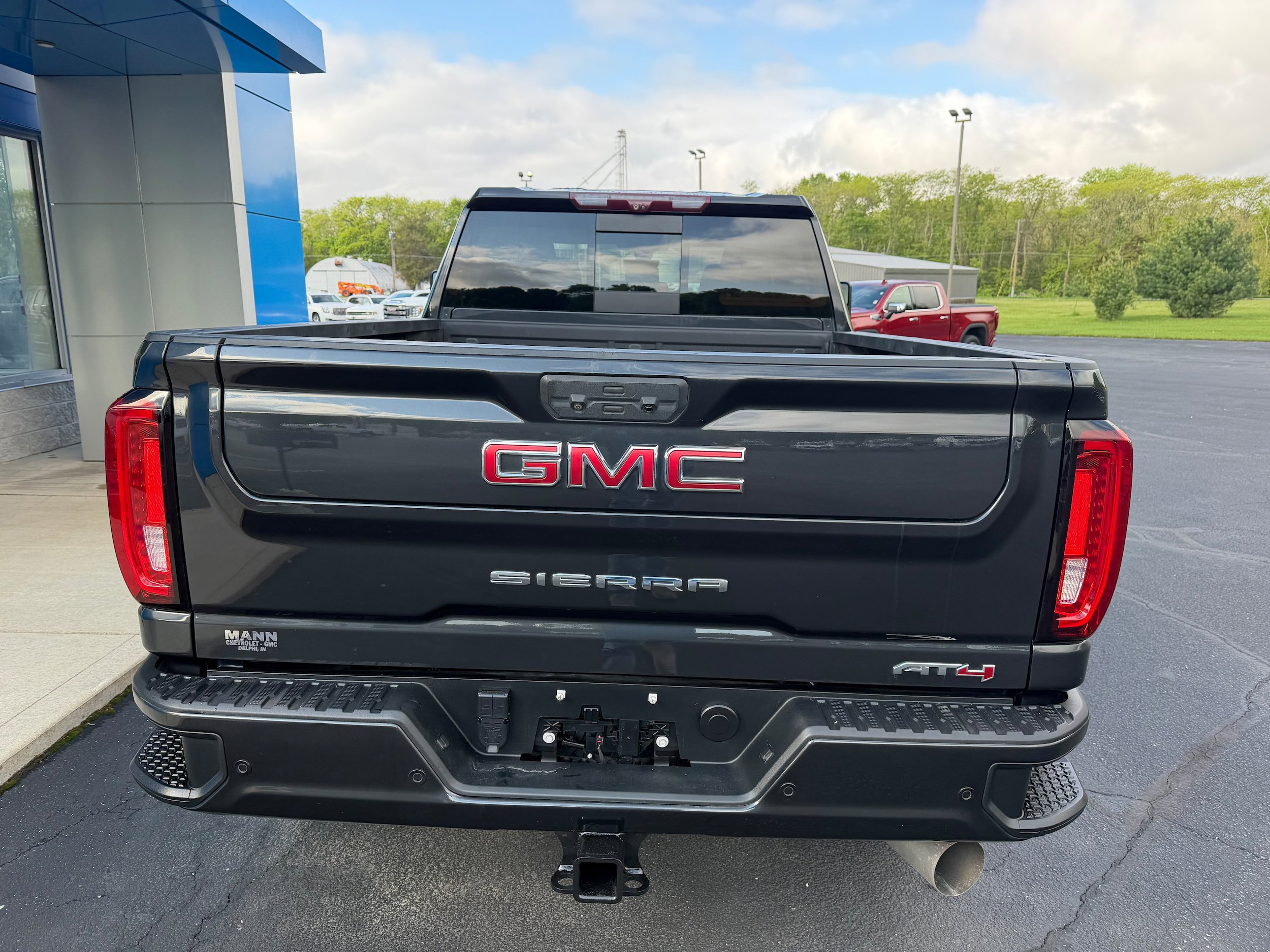 Used 2020 GMC Sierra 2500 AT4 w/ AT4 Premium Package AWD/4WD image 9