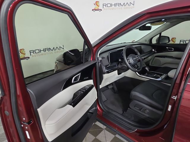 Used 2024 Kia Carnival SX Prestige FWD image 18