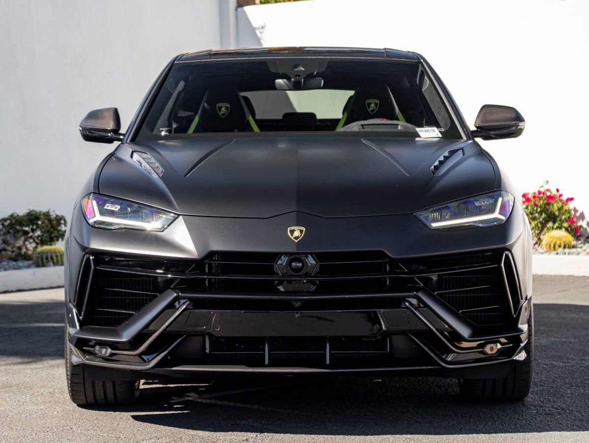 Used 2023 Lamborghini Urus Performante image 3