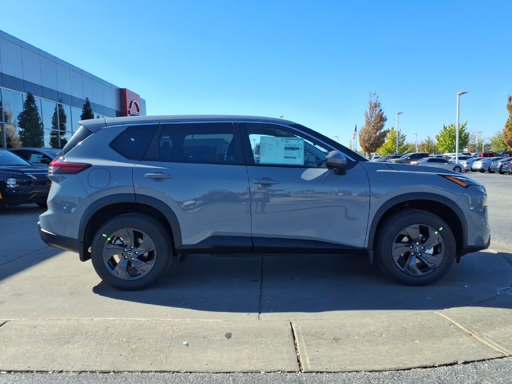New 2027 Nissan Rogue SV w/ Cold Weather Package AWD/4WD image 8