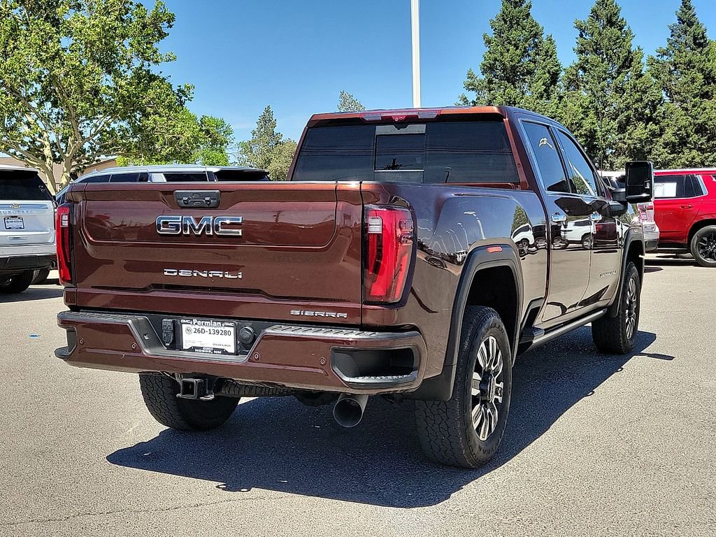 Used 2024 GMC Sierra 2500 Denali Ultimate AWD/4WD image 10