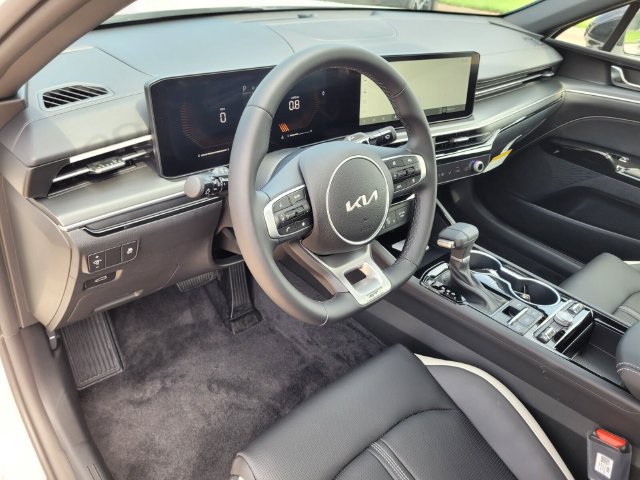 New 2026 Kia K5 GT-Line FWD image 9
