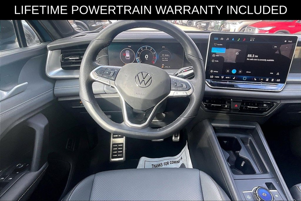Used 2025 Volkswagen Tiguan SE R-Line AWD/4WD image 6
