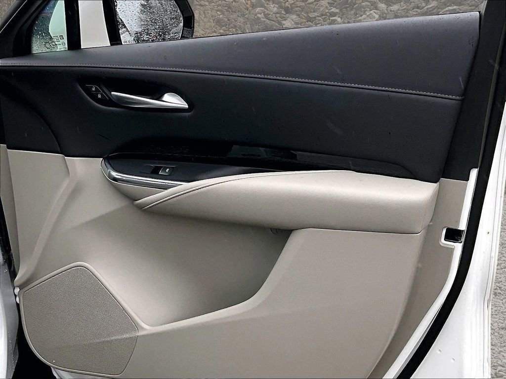 Used 2023 Cadillac XT4 Premium Luxury w/ Cold Weather Package image 22