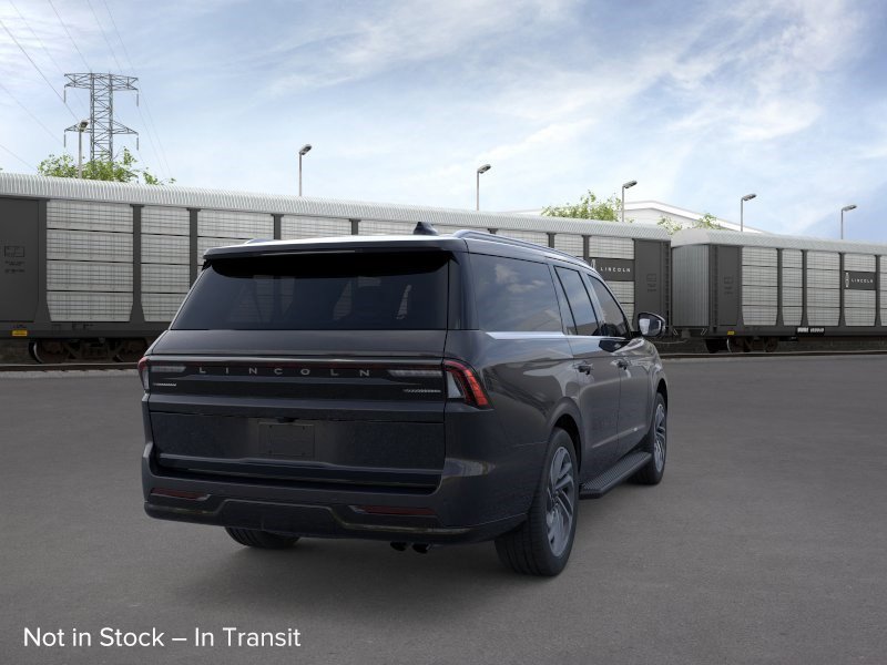 New 2026 Lincoln Navigator L Premier image 8