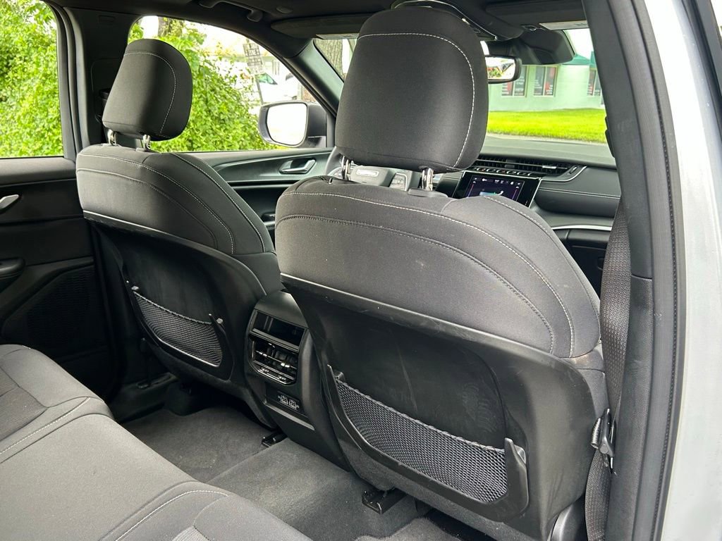 Certified 2024 Jeep Grand Cherokee Laredo X w/ Trailer Tow Package image 42