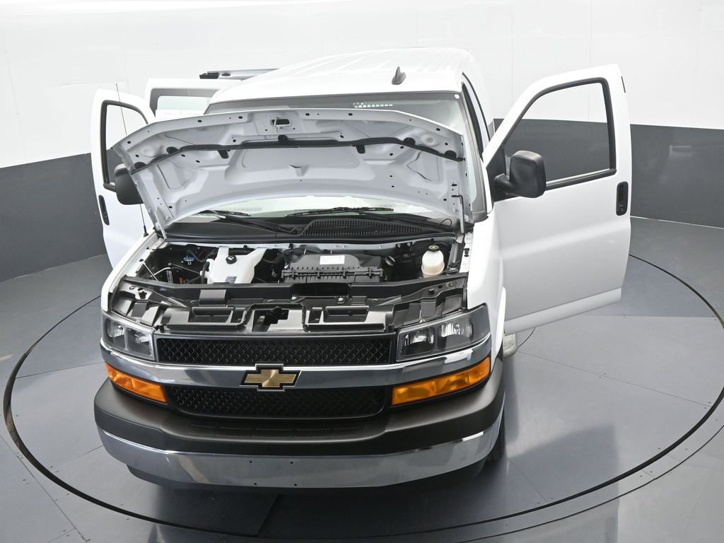 Used 2024 Chevrolet Express 2500 w/ Driver Convenience Package image 65