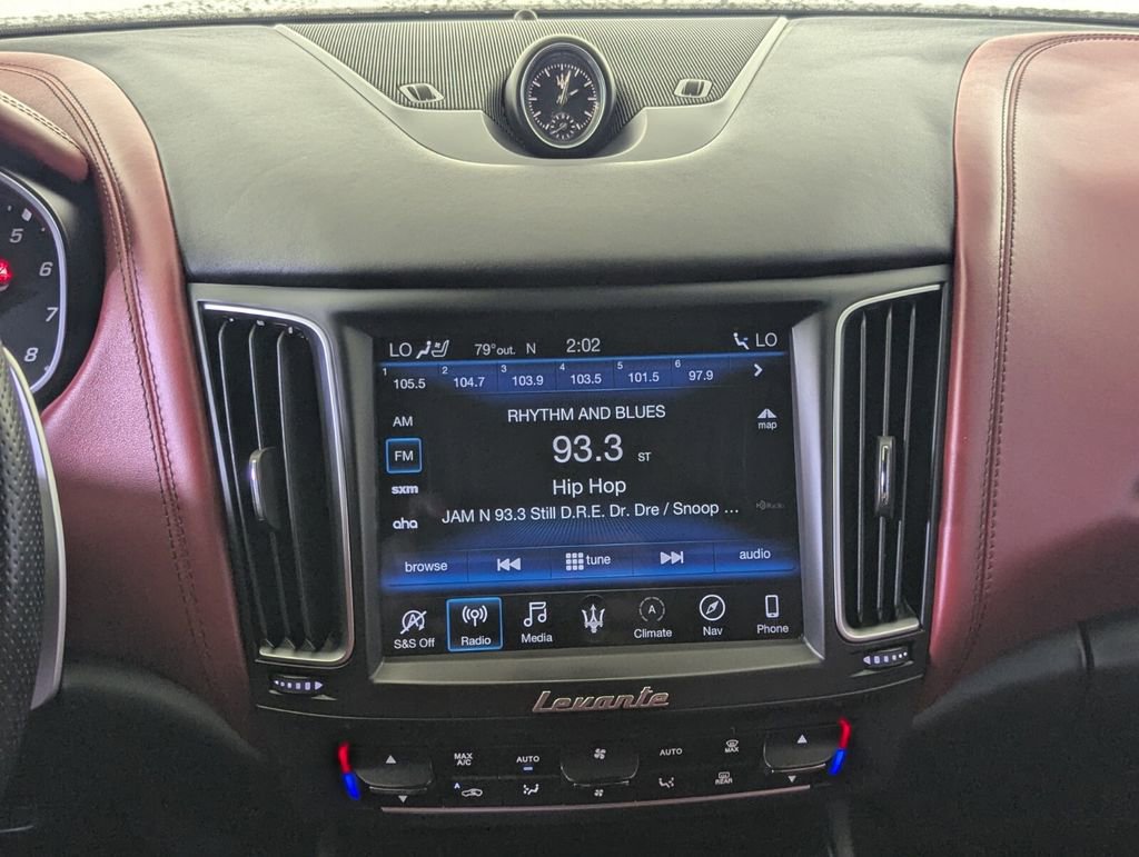 Used 2019 Maserati Levante GranSport image 18