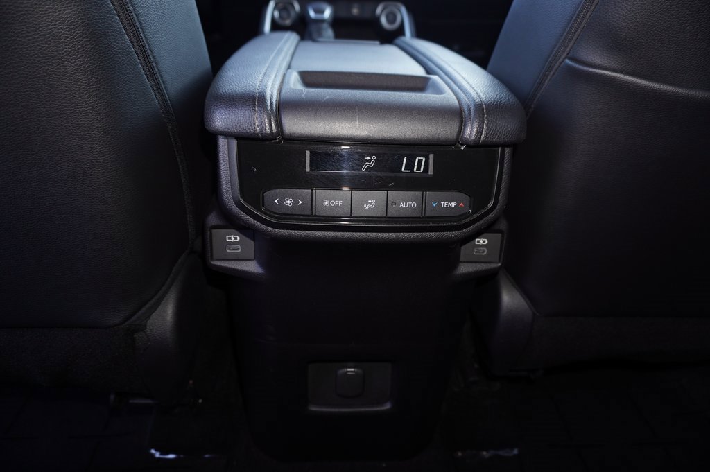 Certified 2025 Toyota Grand Highlander FWD image 12