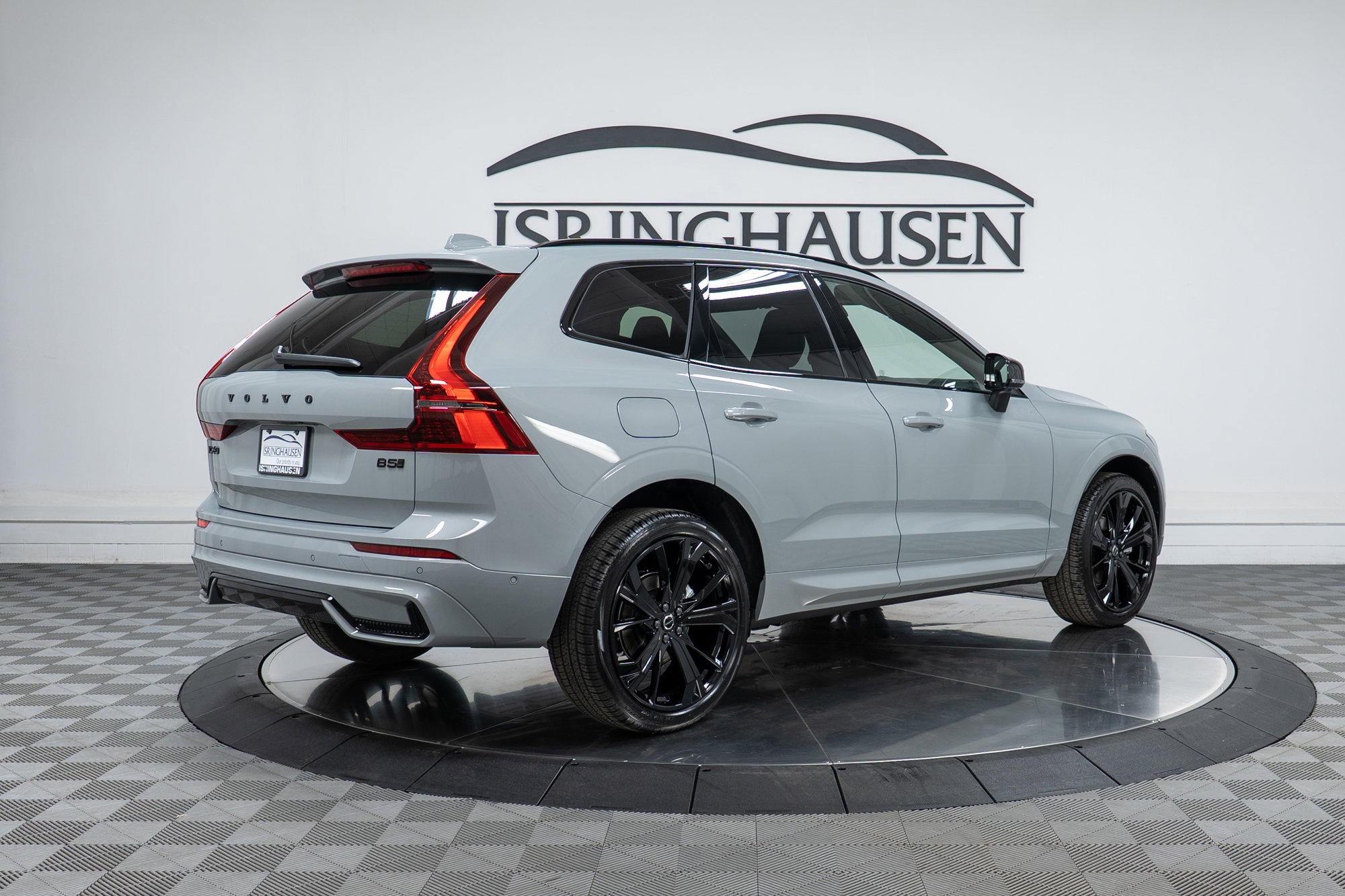 New 2026 Volvo XC60 B5 Ultra w/ Climate Package image 5