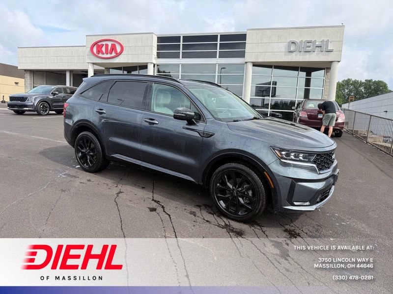 Certified 2023 Kia Sorento SX