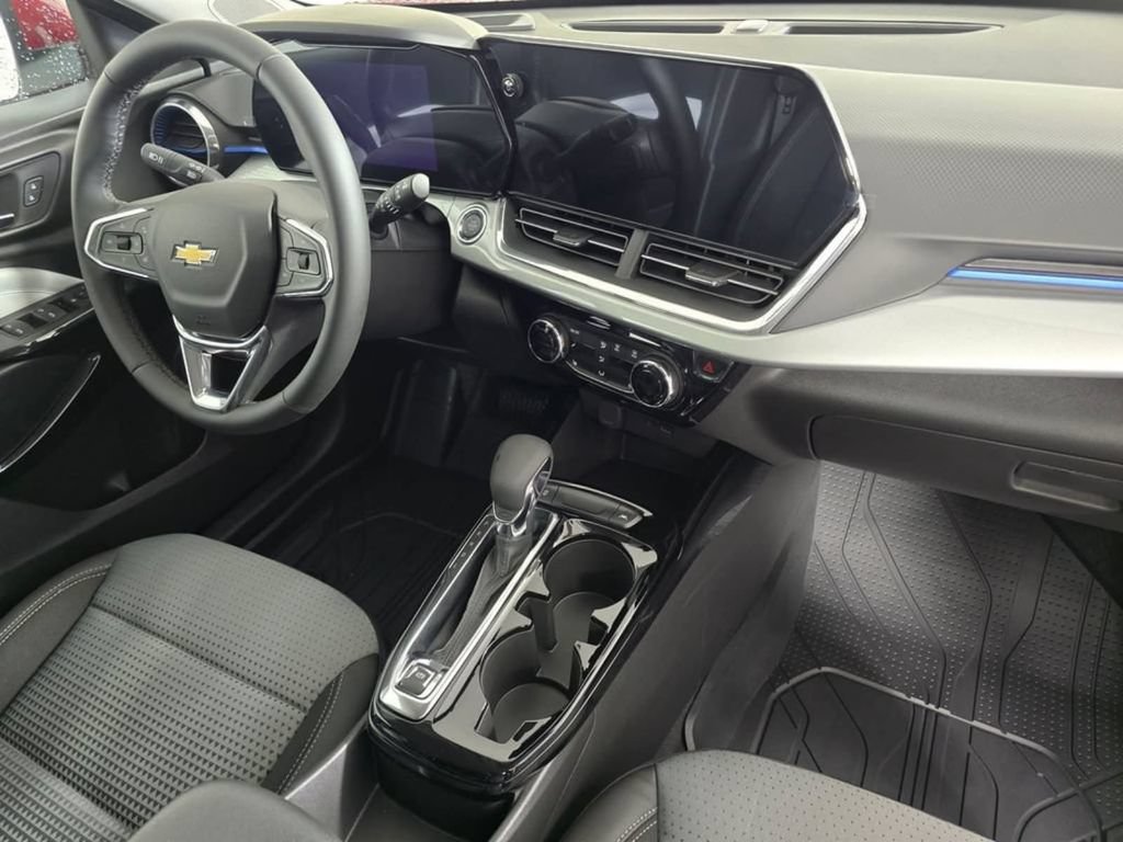 New 2026 Chevrolet Trax LT w/ Driver Confidence Package FWD image 10