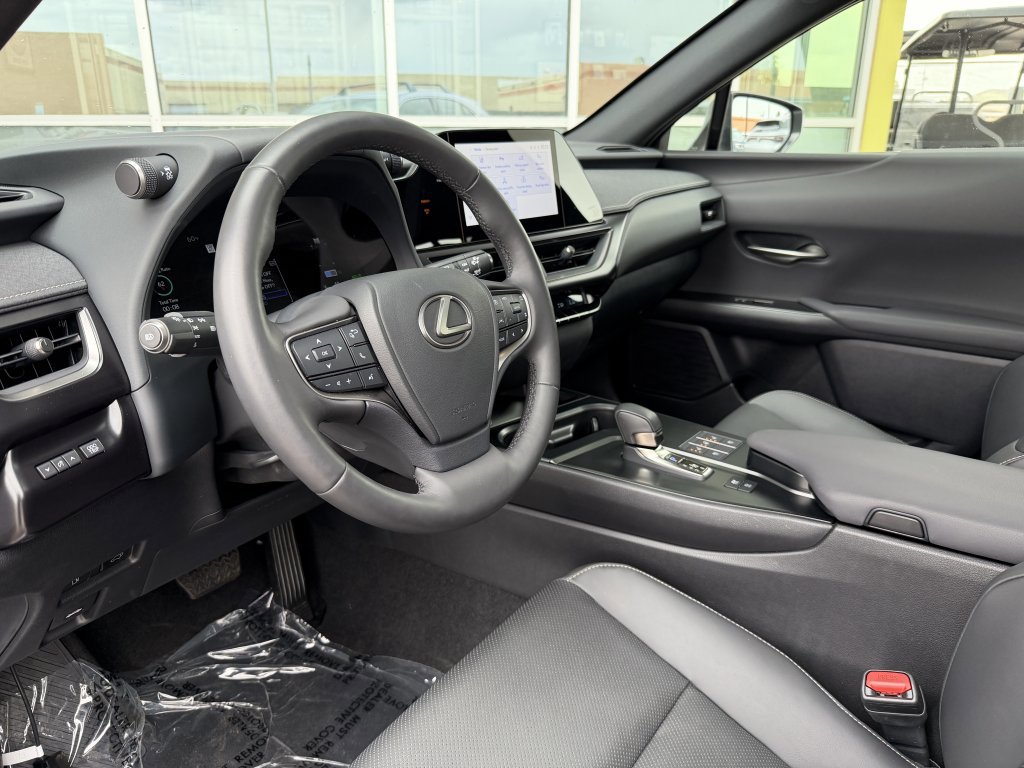 Used 2025 Lexus UX 300h AWD w/ Accessory Package (Z1) image 33