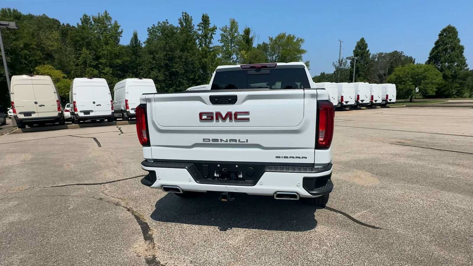 Certified 2026 GMC Sierra 1500 Denali w/ Denali Reserve Package AWD/4WD image 7