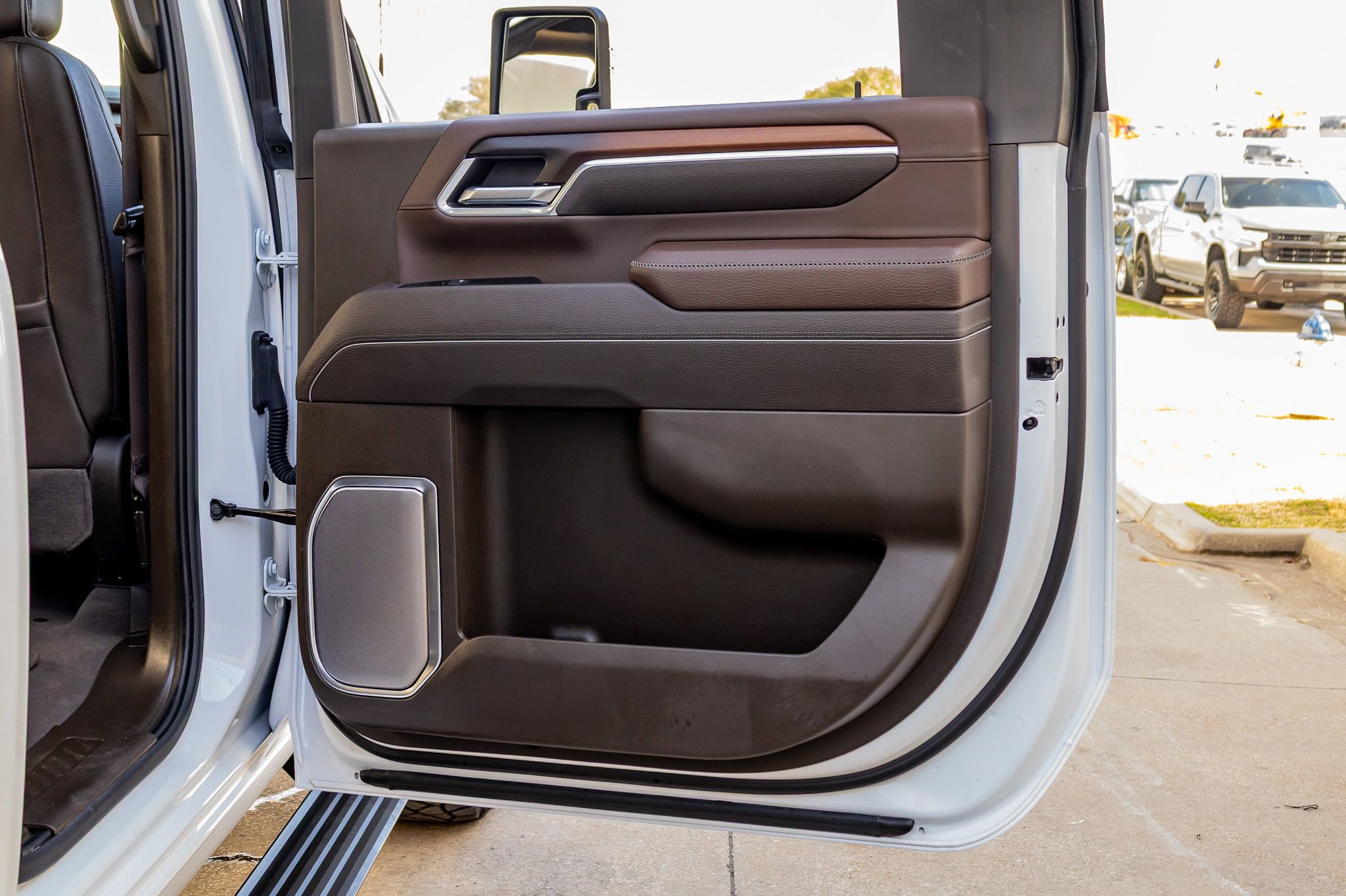 Used 2025 GMC Sierra 3500 Denali w/ Denali Reserve Package image 37