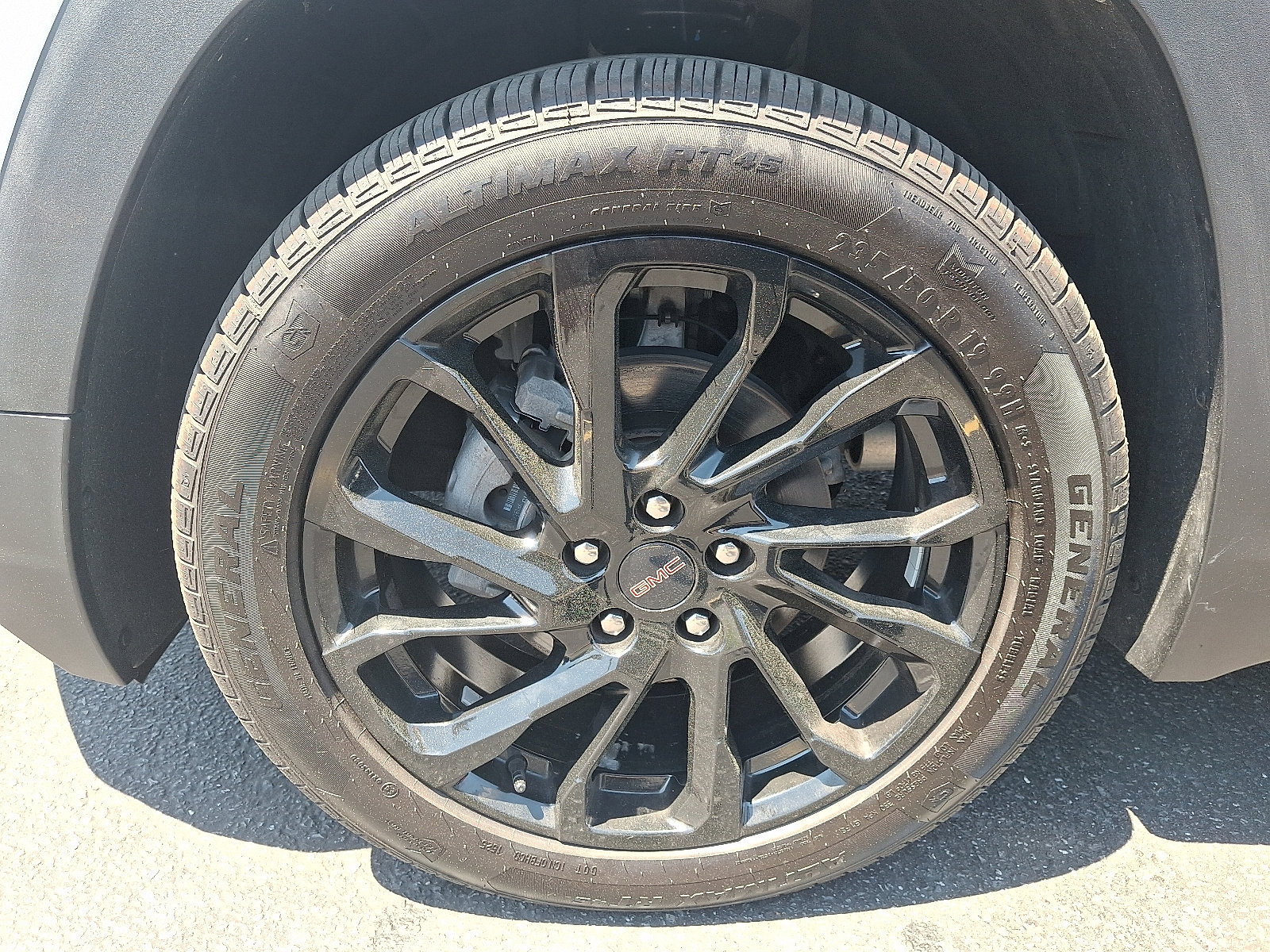 Used 2023 GMC Terrain SLE w/ Elevation Edition AWD/4WD image 9