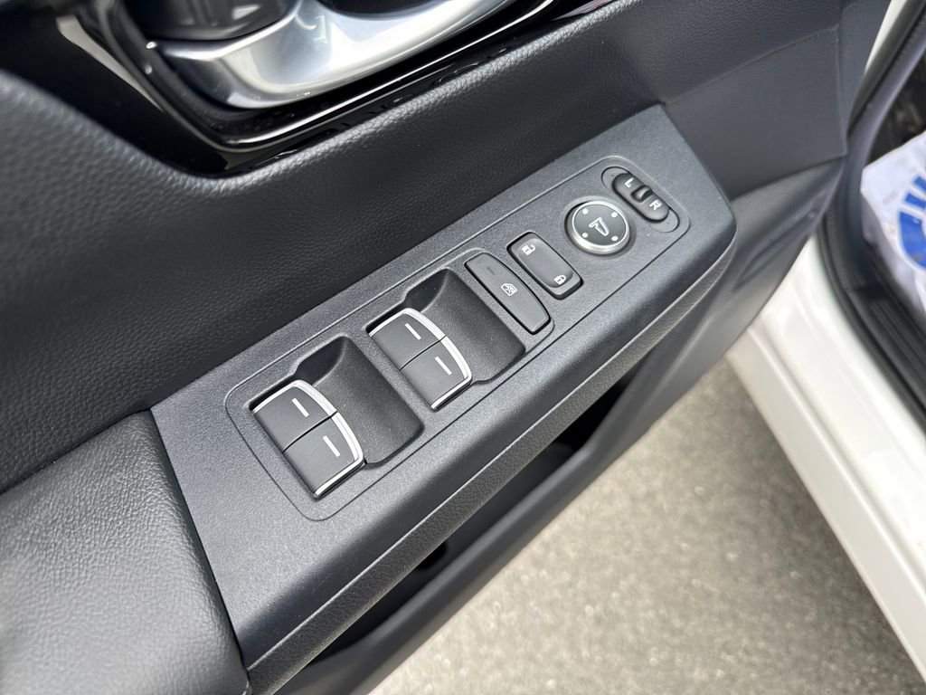 Used 2025 Honda CR-V EX-L image 24