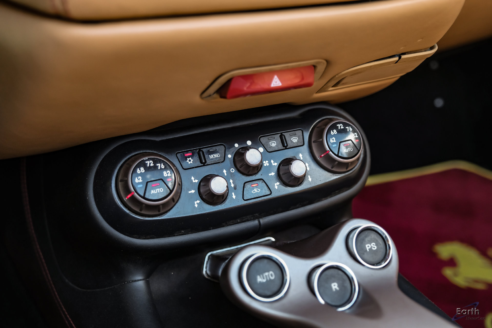 Used 2014 Ferrari California RWD image 70