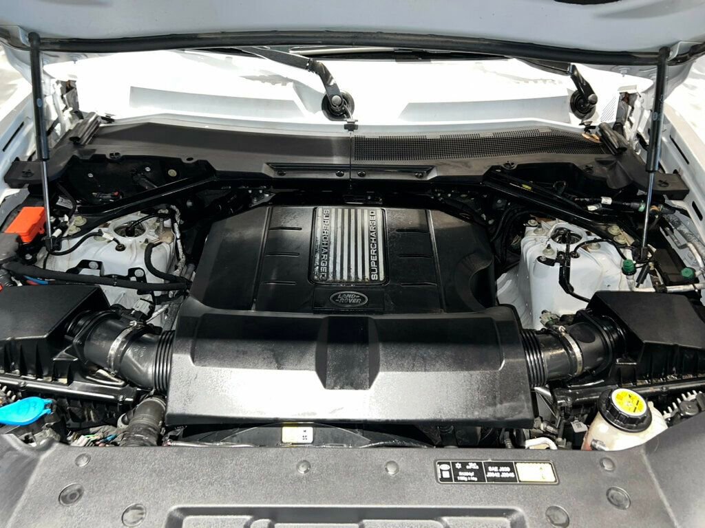 Used 2023 Land Rover Defender 110 image 9