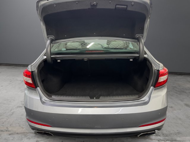 Used 2017 Hyundai Sonata Limited w/ Ultimate Package 04 FWD image 13