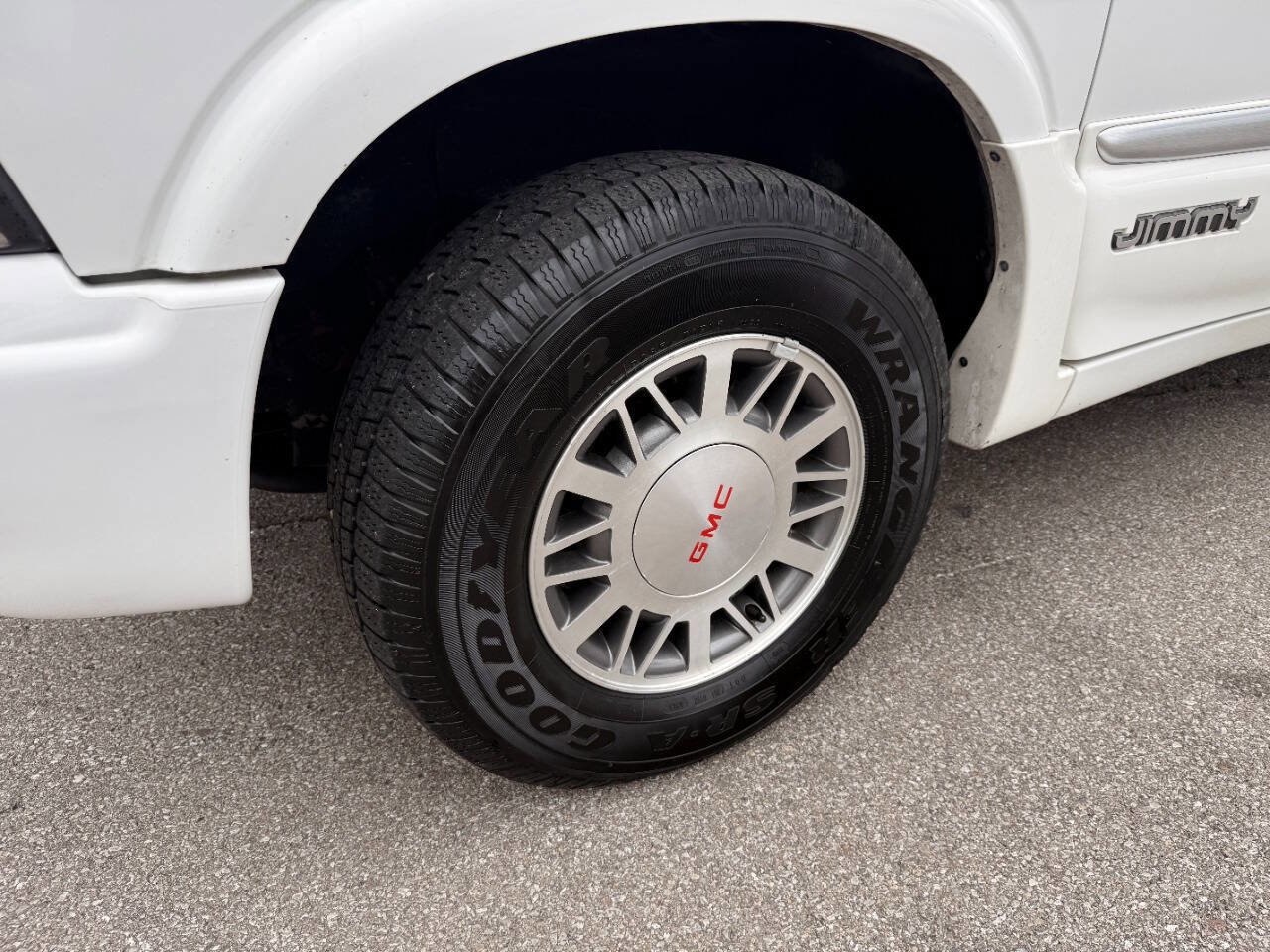 Used 2000 GMC Jimmy SLE AWD/4WD image 15