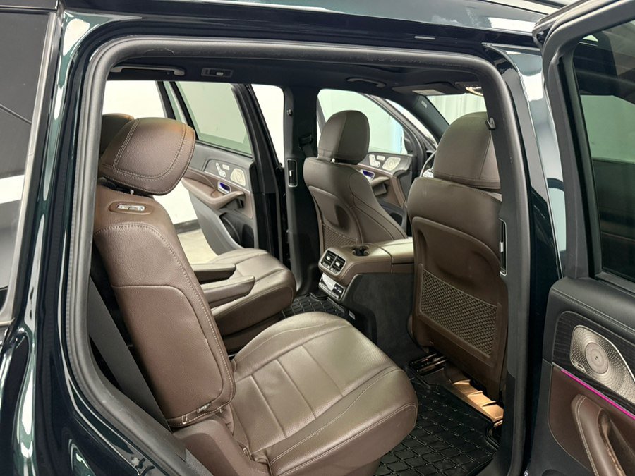 Used 2022 Mercedes-Benz GLS 450 4MATIC w/ AMG Line Exterior image 41