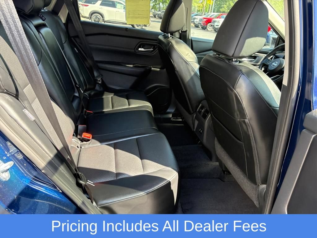 Certified 2024 Nissan Rogue SV w/ SV Premium Package AWD/4WD image 20