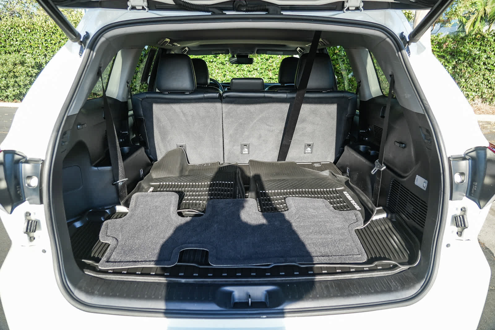 Used 2019 Toyota Highlander XLE w/ Carpet Mat Package (TMS) AWD/4WD image 27