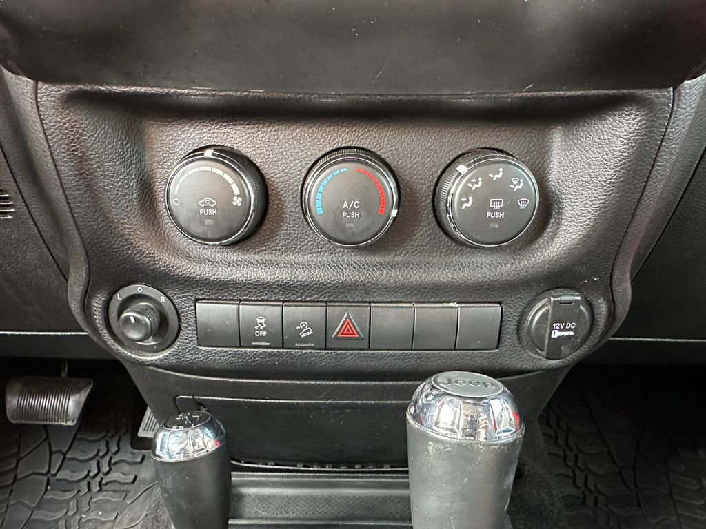 Used 2014 Jeep Wrangler Unlimited Sport w/ Quick Order Package 24S image 17