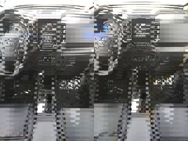 Certified 2024 Nissan Frontier SL w/ Technology Package image 15