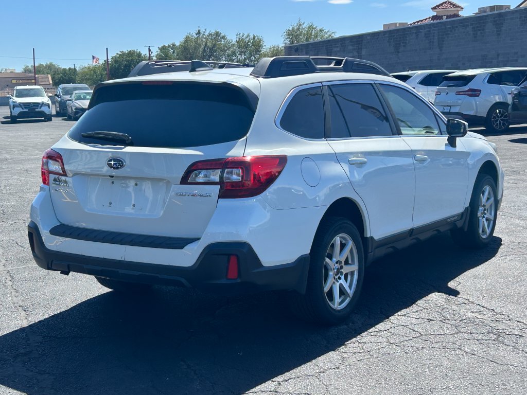 Used 2019 Subaru Outback 2.5i Premium w/ Popular Package #2 AWD/4WD image 3