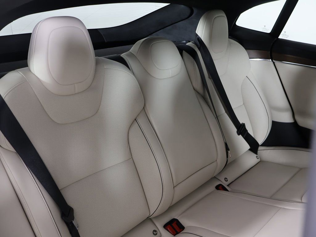 Used 2021 Tesla Model S Plaid image 35