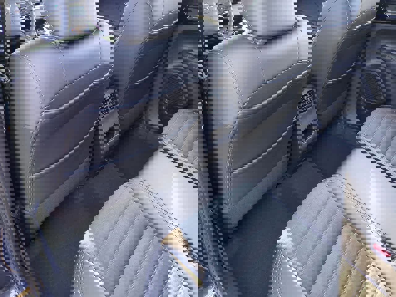 Used 2024 Mitsubishi Outlander SE image 19