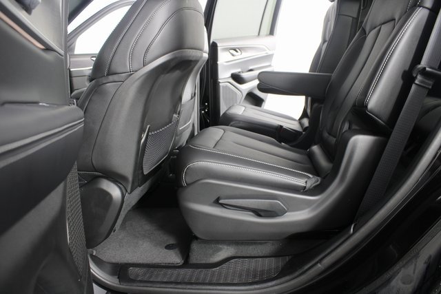 New 2025 Jeep Grand Cherokee L Limited w/ Trailer Tow Package image 18