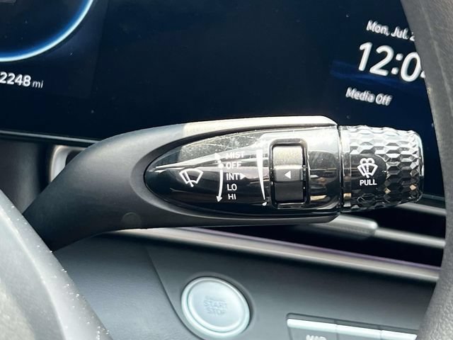 Certified 2024 Hyundai Elantra SEL FWD image 22